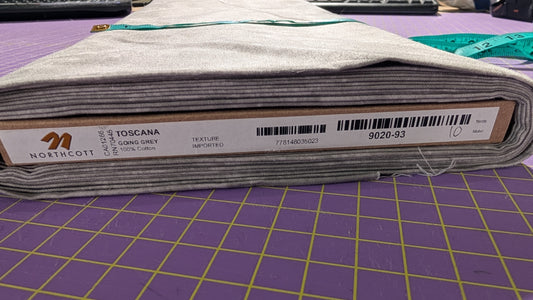 Northcott Toscana Going Grey /  Meter